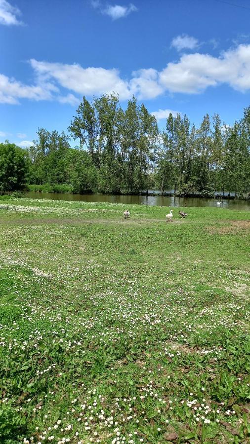 Gite Le Plessis Villa Saint-Urbain  Esterno foto