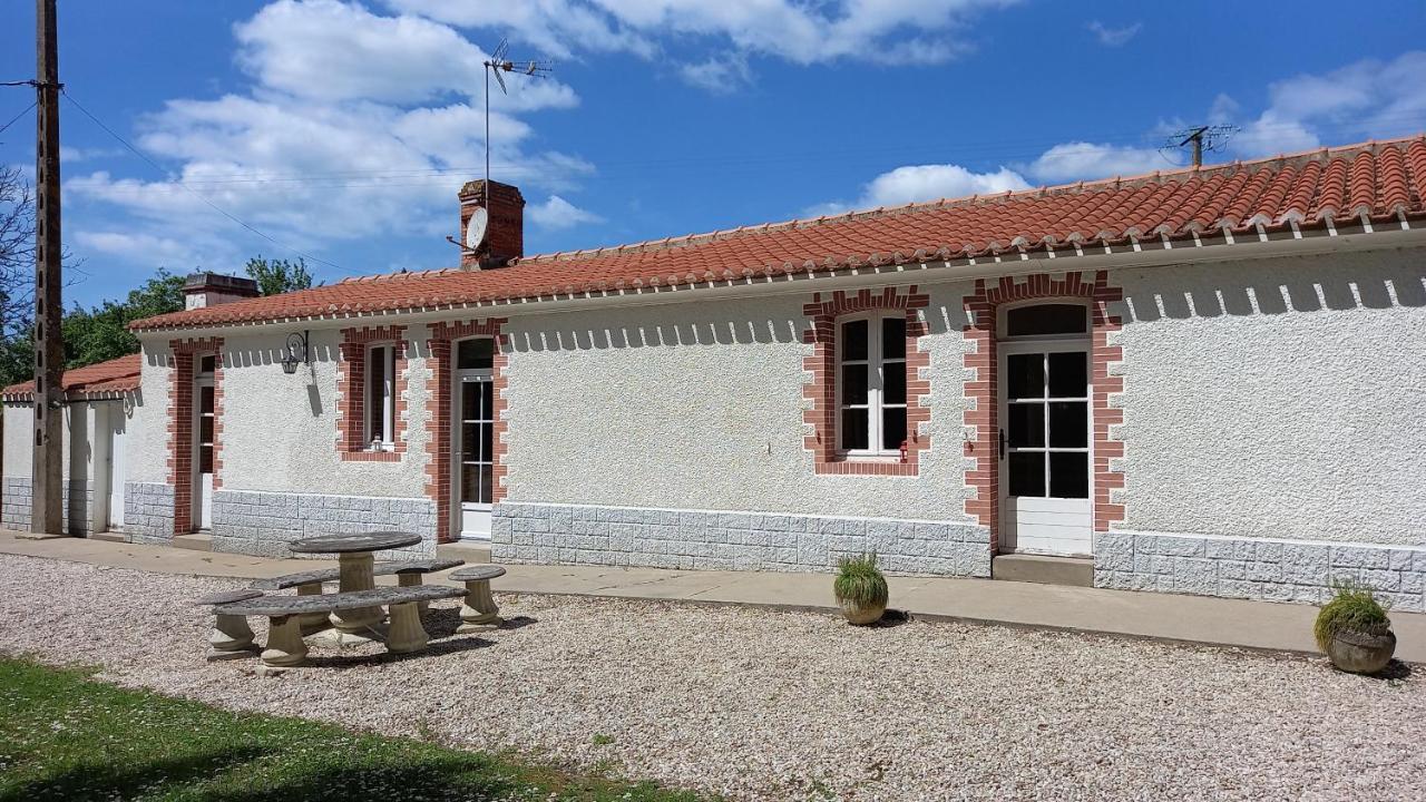Gite Le Plessis Villa Saint-Urbain  Esterno foto